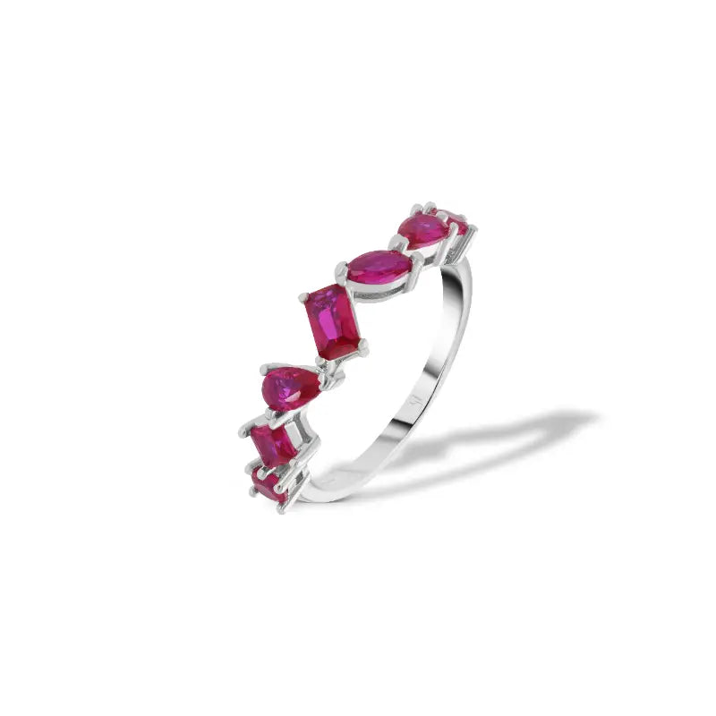 טבעת כסף 925 משובצת זרקונים ורודים