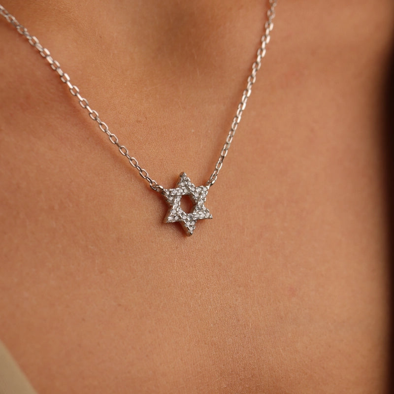 שרשרת מגן דוד כסף 925 משובצת זרקונים