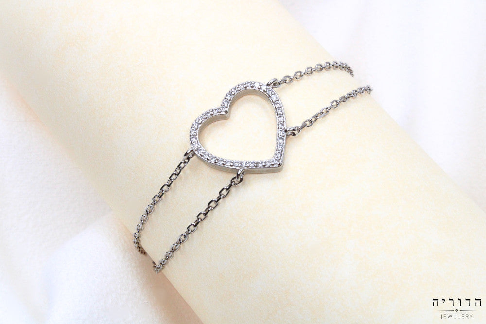 צמיד לב עדין משובץ